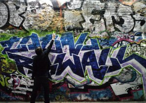 В Бишкеке стартует граффити-проект «Раскрашивая город»
