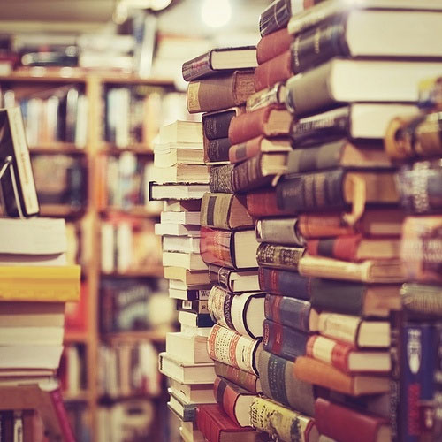 В Бишкеке пройдет выставка книг, посвященная 90-летию Гейдара Алиева В Бишкеке пройдет выставка книг, посвященная 90-летию Гейдара Алиева