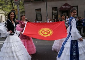 Кыргызстанцы примут участие в параде тюркских народов в Нью-Йорке Кыргызстанцы примут участие в параде тюркских народов в Нью-Йорке