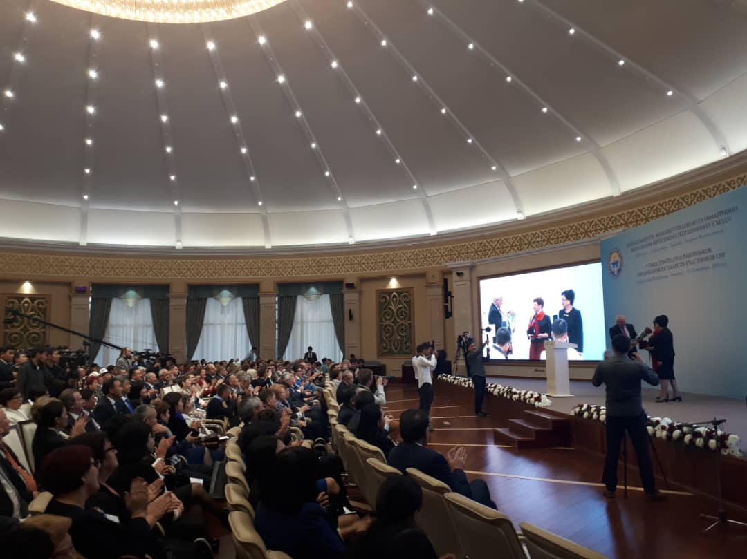 В Бишкек прибыли около 400 педагогов из стран СНГ – что они обсудят?