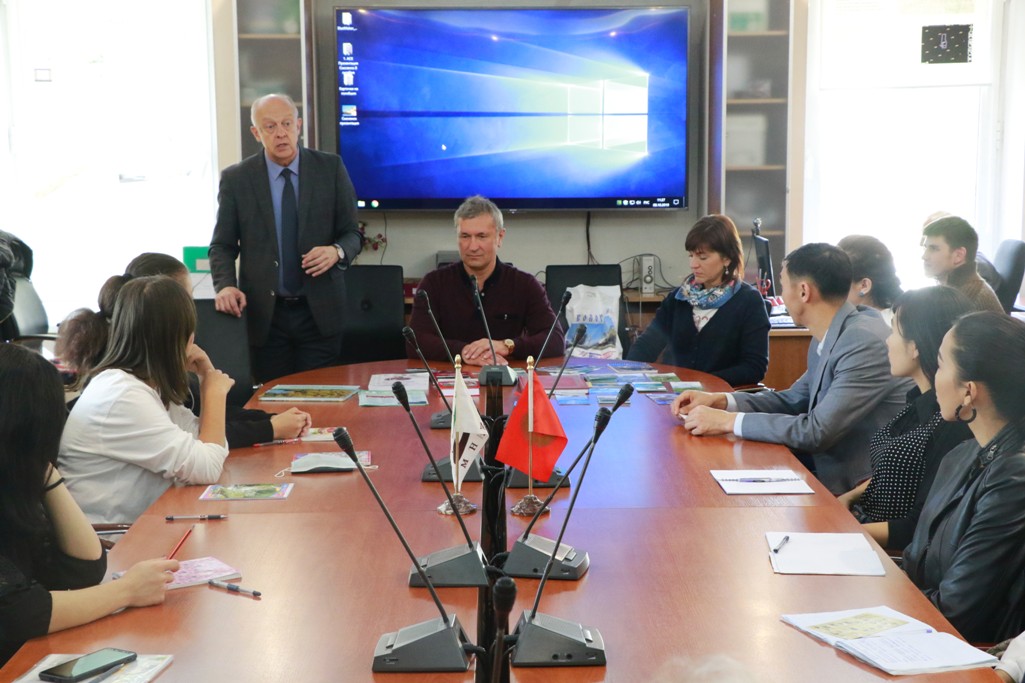 Студенты КРСУ восстановят сведения об участии кыргызстанцев в боях за Свободу в годы ВОВ