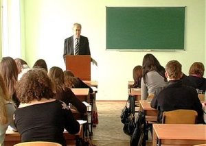 Ирина Гордеева: «В год в системе профтехобразования получают образование более 40 тысяч человек» Ирина Гордеева: «В год в системе профтехобразования получают образование более 40 тысяч человек»