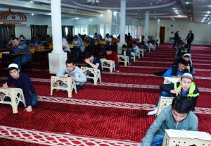  В Кыргызстане проверят качество образования в медресе