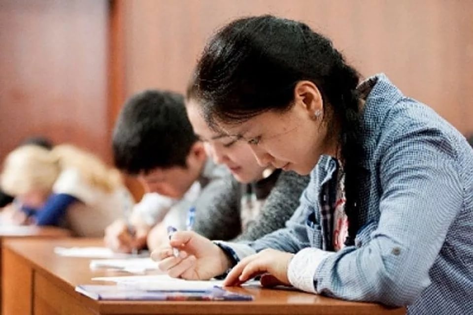 В Кыргызстане в вузы поступили почти 30 тыс. абитуриентов В Кыргызстане в вузы поступили почти 30 тыс. абитуриентов