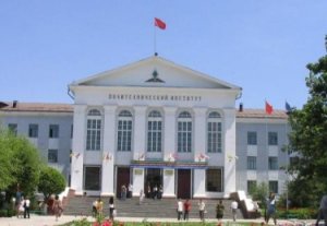 В КГТУ есть современные оборудования, позволяющие не отставать от передовых вузов мира – Роза Отунбаева В КГТУ есть современные оборудования, позволяющие не отставать от передовых вузов мира – Роза Отунбаева